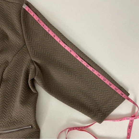 Chico’s Jacket Open Blazer Size 3 XL Chevron Taupe Neutral Classic Spring - Picture 10 of 12